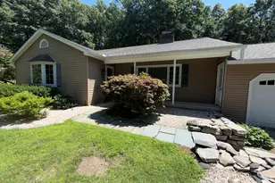 167 Moose Hill Rd, Oxford, CT 06478 - Photo 2