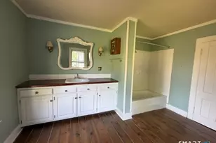 134 Pleasant St, Windsor, CT 06095 - Photo 18