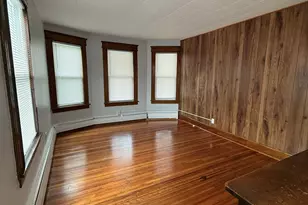 27 Norman St, Waterbury, CT 06708 - Photo 2