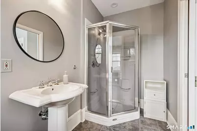 135 Elizabeth Street, Hartford, CT 06105 - Photo 30