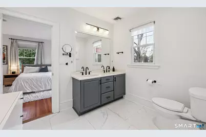 135 Elizabeth Street, Hartford, CT 06105 - Photo 24