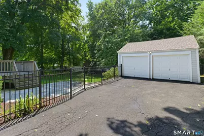 1923 Huntington Turnpike, Trumbull, CT 06611 - Photo 4