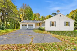 215 Christian St, Oxford, CT 06478 - Photo 2