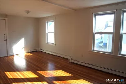 81 Longfellow Avenue #2nd flr, Fairfield, CT 06825 - Photo 2