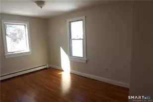 81 Longfellow Ave, Fairfield, CT 06825 - Photo 10