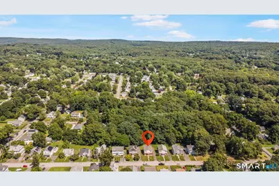 35 Glenwood Street, Manchester, CT 06040 - Photo 6