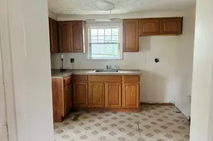175 Pembroke St, Hartford, CT 06112 - Photo 4
