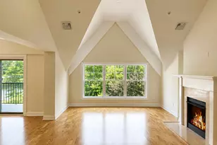 16 Hayestown Rd, Danbury, CT 06811 - Photo 4