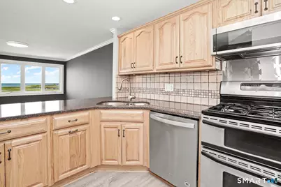 260 Breakers Lane #260, Stratford, CT 06615 - Photo 4