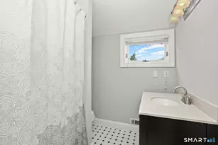 260 Breakers Ln, Stratford, CT 06615 - Photo 6