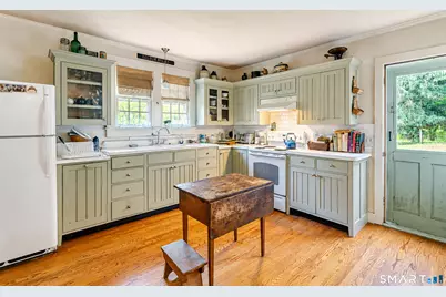 481 Main Street North, Woodbury, CT 06798 - Photo 20