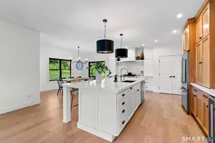 37 Luca Ln, Wethersfield, CT 06109 - Photo 6