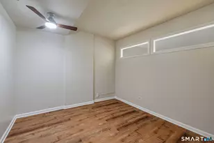 80 Cartright St, Bridgeport, CT 06604 - Photo 12