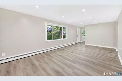 110 Greenwood Drive, Manchester, CT 06042 - Photo 8