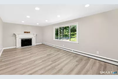 110 Greenwood Drive, Manchester, CT 06042 - Photo 6