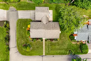 78 Arrowhead Rd, Brookfield, CT 06804 - Photo 4