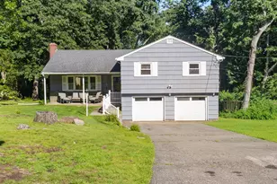 23 Dogwood Dr, Shelton, CT 06484 - Photo 2