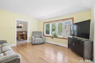 7 Chester St, Milford, CT 06460 - Photo 8