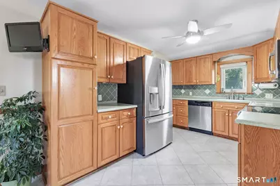 7 Chester Street, Milford, CT 06460 - Photo 14