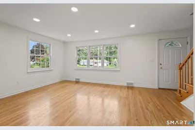 37 Pilgrim Drive, Windsor, CT 06095 - Photo 10