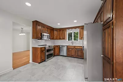 37 Pilgrim Drive, Windsor, CT 06095 - Photo 16