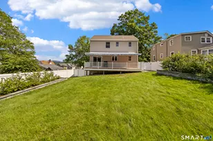 27 Randolph St, Wallingford, CT 06492 - Photo 2