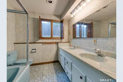 62 Admiral Drive, New London, CT 06320 - Photo 20