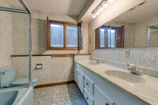 62 Admiral Dr, New London, CT 06320 - Photo 20