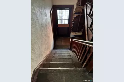 102 Rowe Avenue, Hartford, CT 06106 - Photo 24