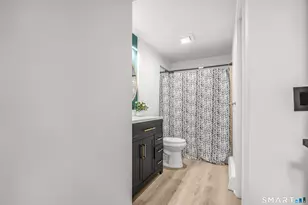 112 Woodbine St, Naugatuck, CT 06770 - Photo 16