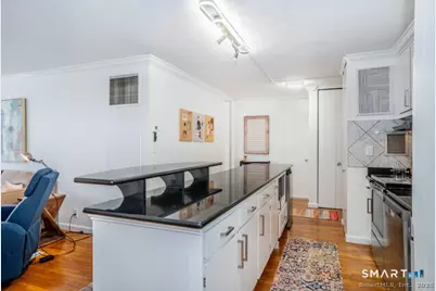 1 Gold Street #3D, Hartford, CT 06103 - Photo 2
