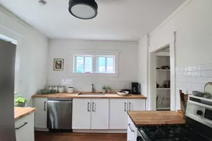 38 Francis Ave, Hamden, CT 06517 - Photo 10