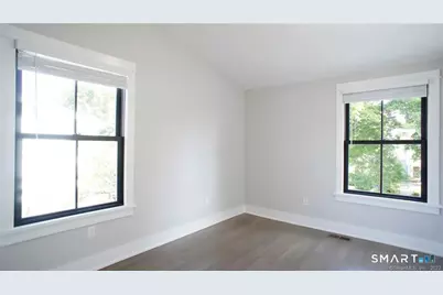 26 Loundsbury Avenue #2, Norwalk, CT 06851 - Photo 4