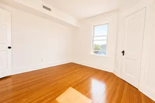545 Huntington Rd, Bridgeport, CT 06610 - Photo 12