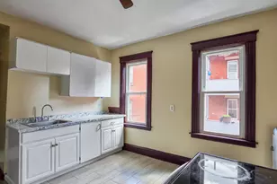 24 Mortson St, Hartford, CT 06106 - Photo 8
