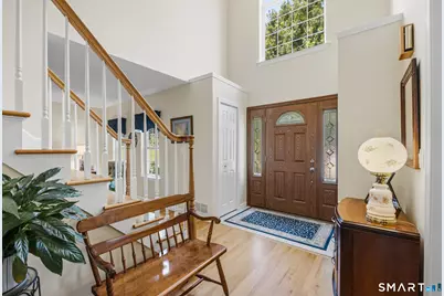 82 Nicole Drive, Naugatuck, CT 06770 - Photo 4