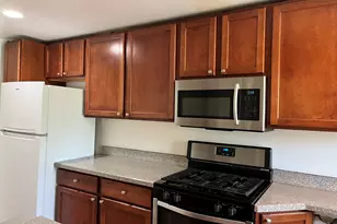 198 Seaton Rd, Stamford, CT 06902 - Photo 6