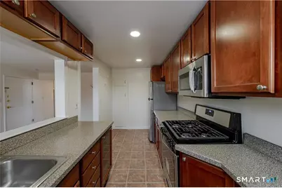 198 Seaton Road #4, Stamford, CT 06902 - Photo 4