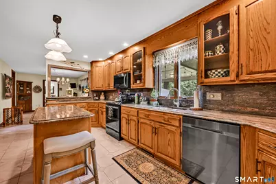 555 Davis Street, Watertown, CT 06779 - Photo 10