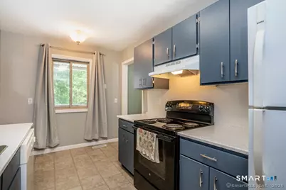 38 Library Lane #38, Simsbury, CT 06070 - Photo 4