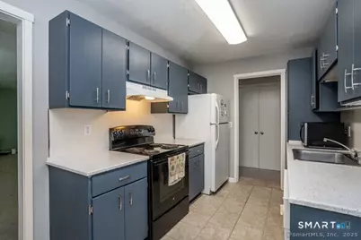 38 Library Lane #38, Simsbury, CT 06070 - Photo 2