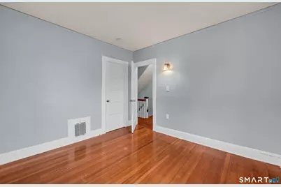 25 Hartford Avenue, Enfield, CT 06082 - Photo 16