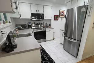 427 Trailsend Dr, Torrington, CT 06790 - Photo 10