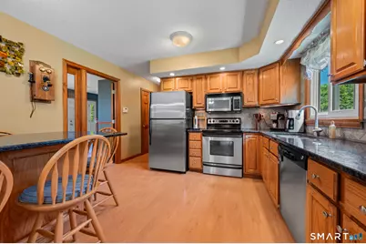 9 Kelly Drive, Enfield, CT 06082 - Photo 14