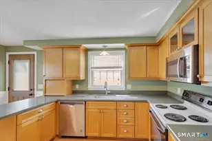 7 Reservoir Rd, Middletown, CT 06457 - Photo 4