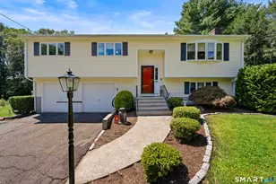95 Pemberton Dr, Trumbull, CT 06611 - Photo 2