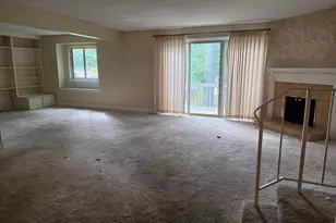 17 Pine Needle Dr, Stratford, CT 06614 - Photo 10
