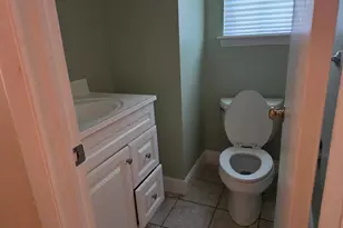 17 Pine Needle Dr, Stratford, CT 06614 - Photo 14