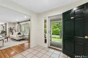 69 Brookhollow Ln, Stamford, CT 06902 - Photo 4