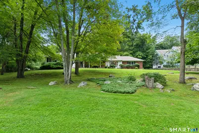 69 Brookhollow Lane, Stamford, CT 06902 - Photo 2